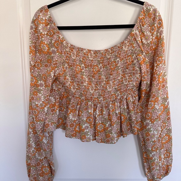 DAISY & DELILAH Calder Tie Front Cropped Top - Picture 8 of 15